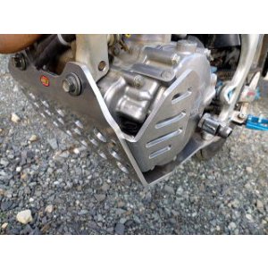 画像5: 強化アンダーガード：RTL-F/COTA4RT/RTL300R/COTA4RT300RR/COTA301R（(有)アベ精工）