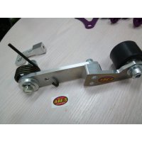 セロー250＆トリッカー用アルミ削り出しチェーンテンショナー